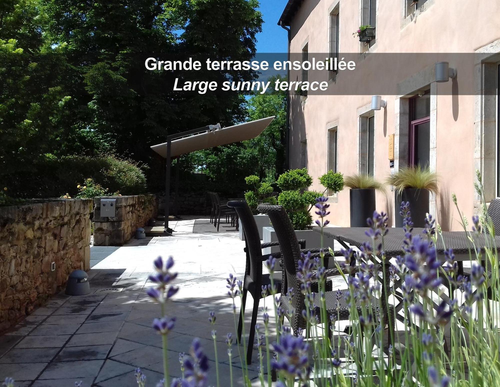 Hotel La Ferme De Bourran Rodez - Parking Prive Gratuit Екстер'єр фото